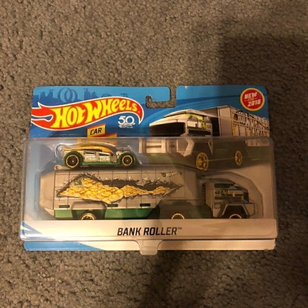 Hot Wheels Bank Roller NIB Mattel Diecast Truck